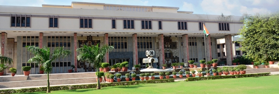 Delhi High Court:  बार-बार की समन प्रक्रिया को उत्पीड़न नहीं बनने दिया जा सकता .जब कोई व्यक्ति जांच में पूरा सहयोग कर रहा हो 